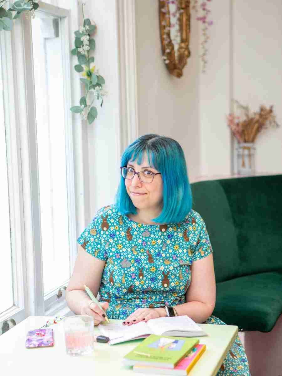 Pepi Valderrama - dePepi | life coaching | Notion templates | entrepreneur | freelance